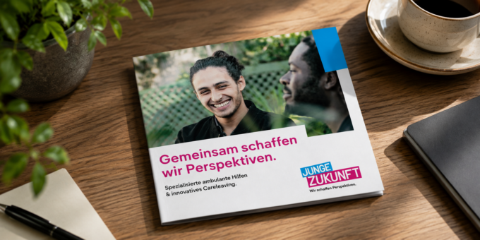 Neuer Flyer, klare Botschaft: Jugendhilfe verständlich auf den Punkt gebracht